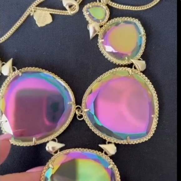 NWOT Rare & Retired Kendra Scott Rebecca Necklace Iridescent & Yellow Gold WOW! - Picture 10 of 14